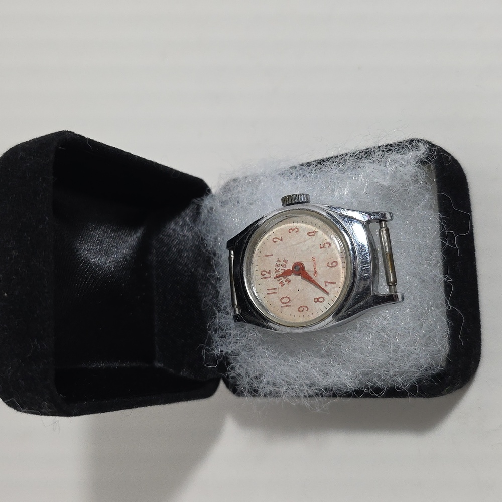 Vintage Ingersoll (US Time) Mickey Mouse Analog Watch- Itemno.505